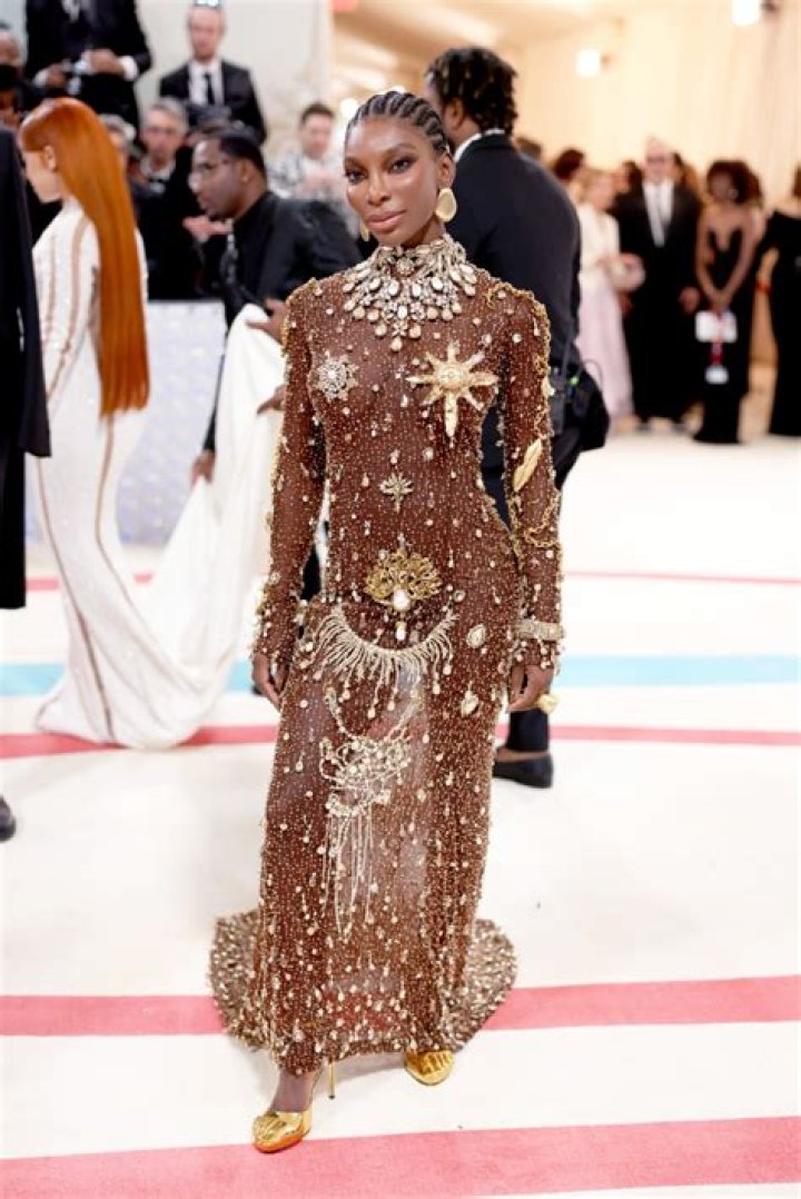 	Doja Cat wore a towel, then a wet sheet by Vetements to Met Gala: stunt queen meh?	
