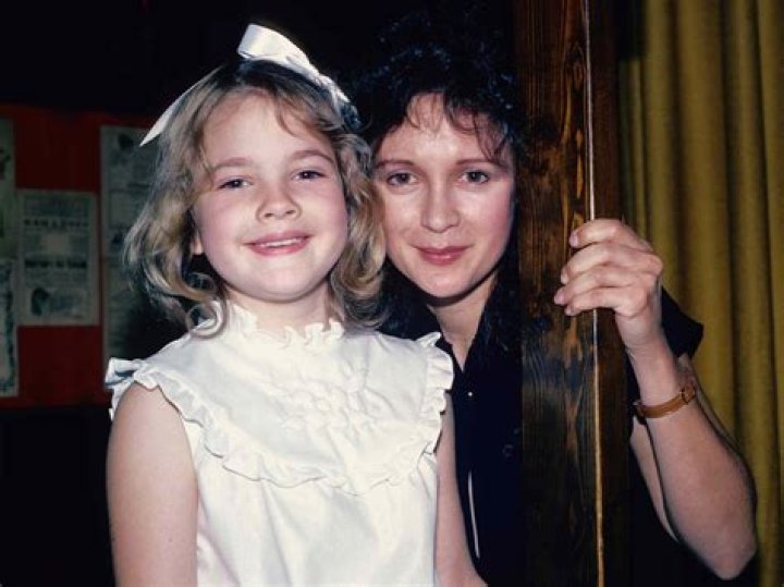 Drew Barrymore on how often her daughters bathe: ‘The smell can get real’