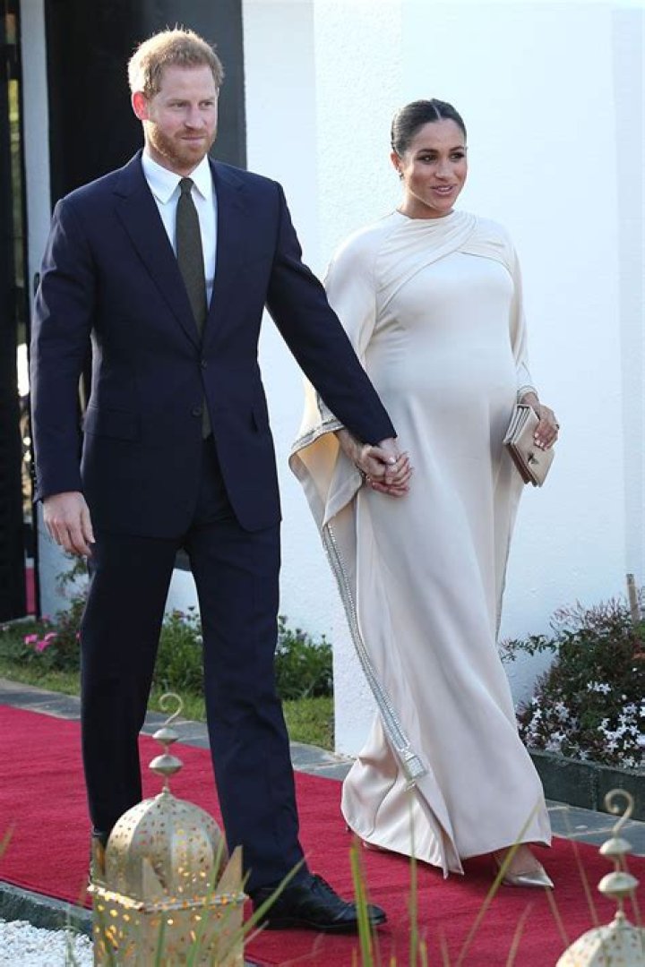Duchess Meghan wore a $4700 Armani gown & Diana’s bracelet for the Oprah interview