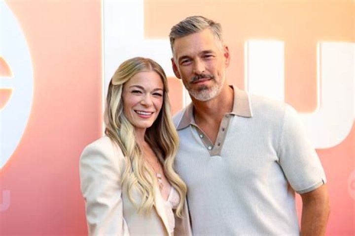 Eddie Cibrian whines about his fame, fails to name-check “unfair fishbowl”