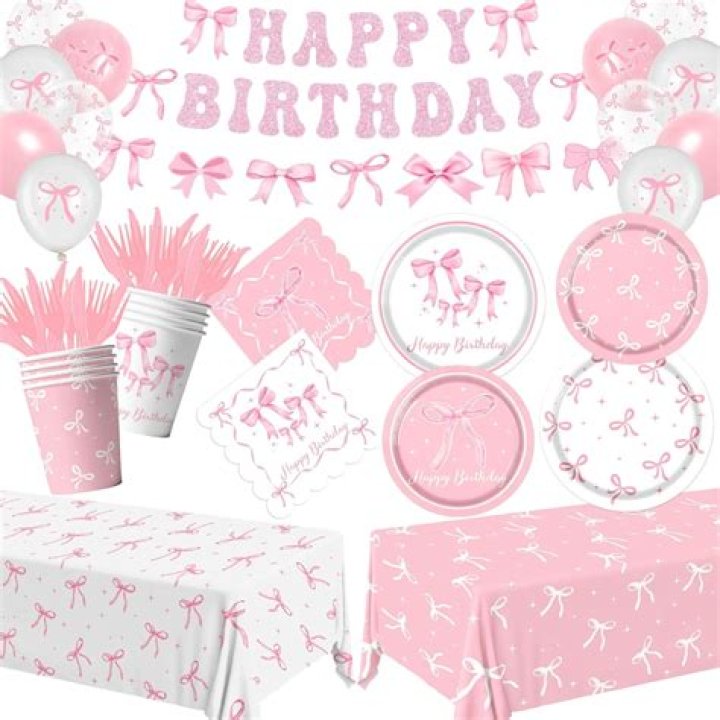 	Eight year-old girl had her birthday party at Target, her friends dressed as employees	
