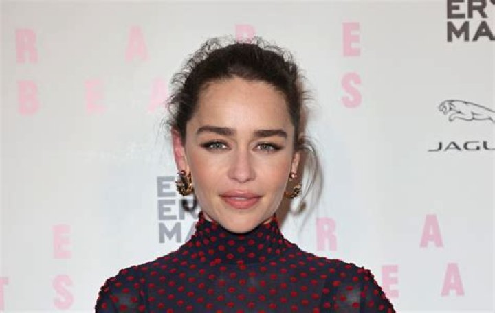 Emilia Clarke suffered two burst brain aneurysms in between seasons of ‘GoT’
