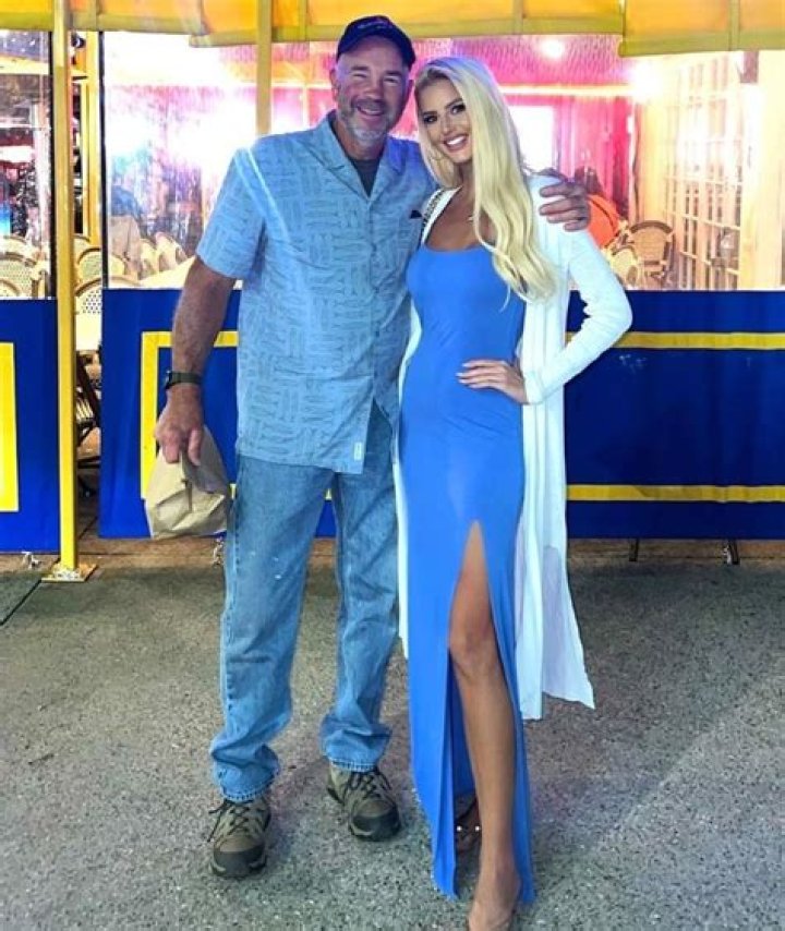 Emma Hernan - Age, Family, Bio