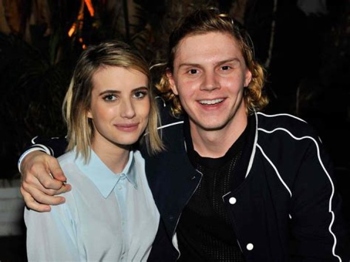 Emma Roberts & Evan Peters are ‘constantly making out or fighting’ on set