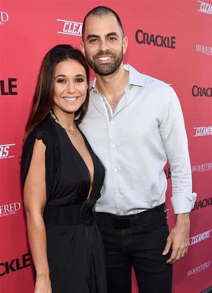 Emmanuelle Chriqui Married, Husband, Boyfriend, Dating, Lesbian, Bio