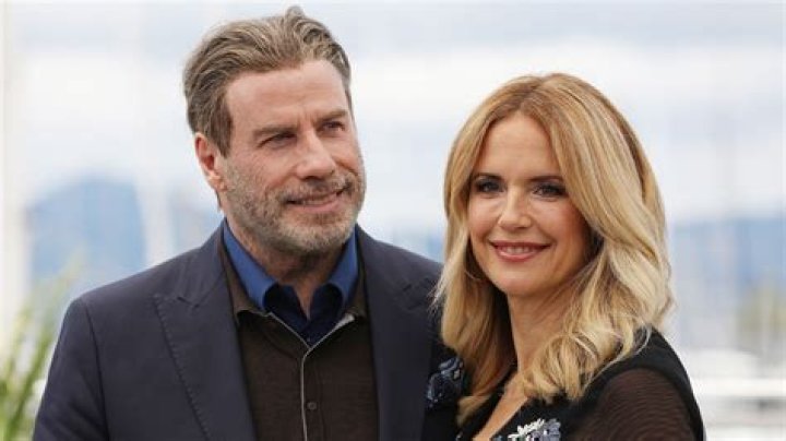 Enquirer: Kelly Preston begs John Travolta to come clean about his sexuality