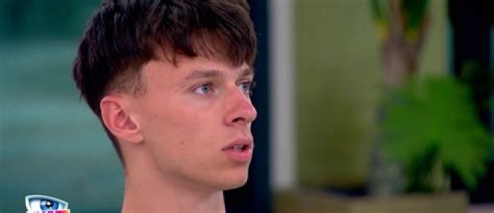 Ethan Hazard - Age, Family, Bio