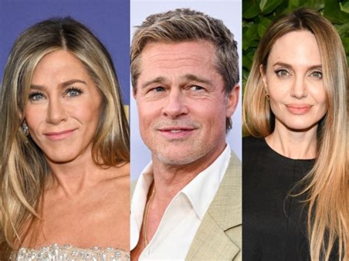 Everyone agrees: Brad Pitt & Jennifer Aniston are absolutely texting