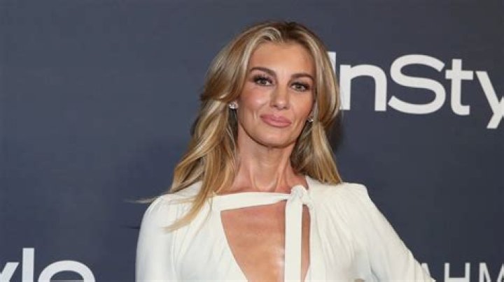 Faith Hill Net Worth : Career & Tours
