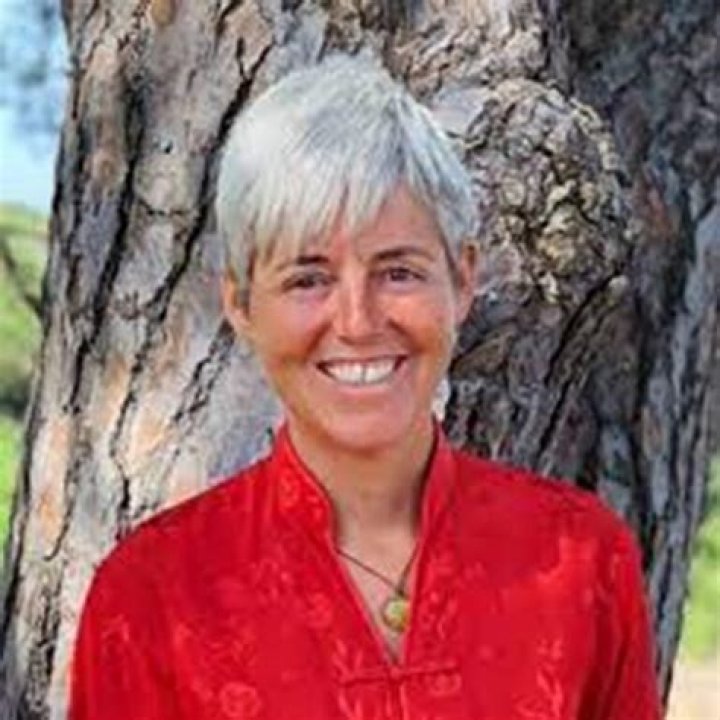 Fiona Maguire Husband: Is Life Coach Married?