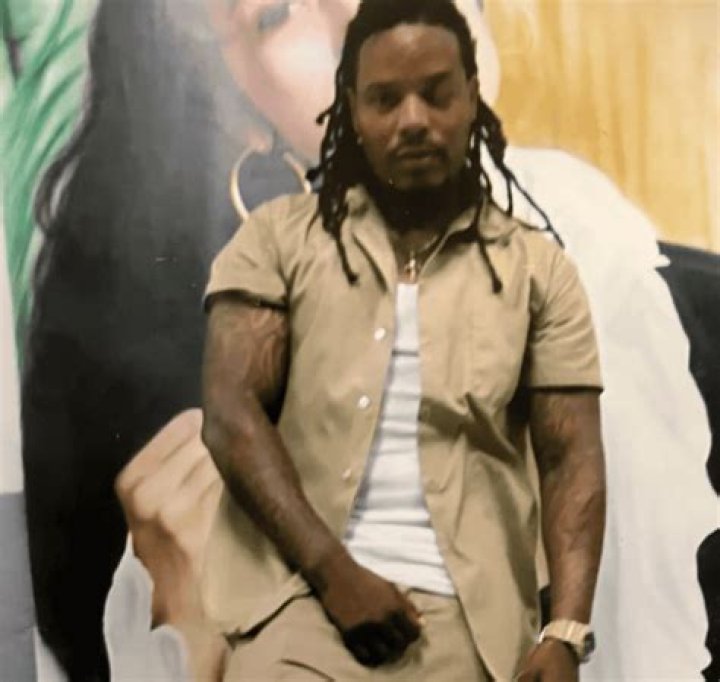 	Foxy Brown leaves prison in style	