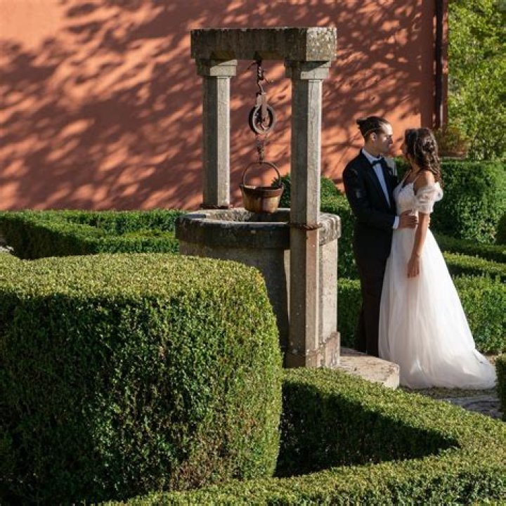 Gabriele Corcos and his wife Debi Mazar Married Life; What is his Net worth and Properties?