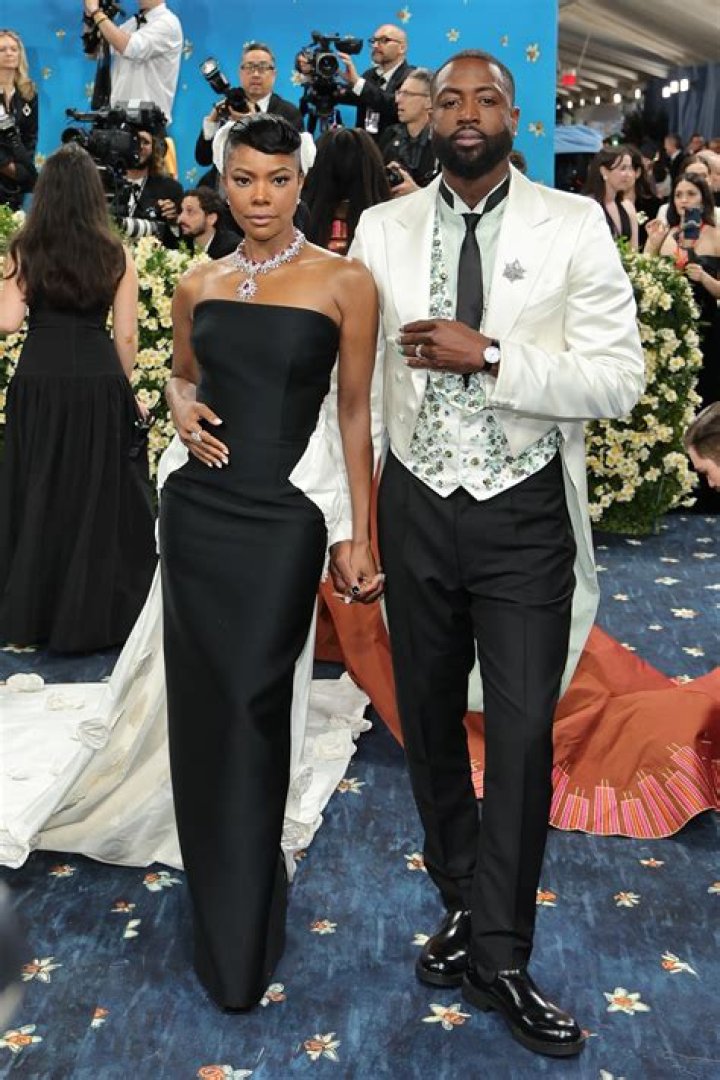 	Gabrielle Union & Dwyane Wade got married at a moated castle in Miami	