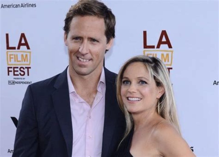Get To Know About Nat Faxon Teeth, Net Worth & Wife