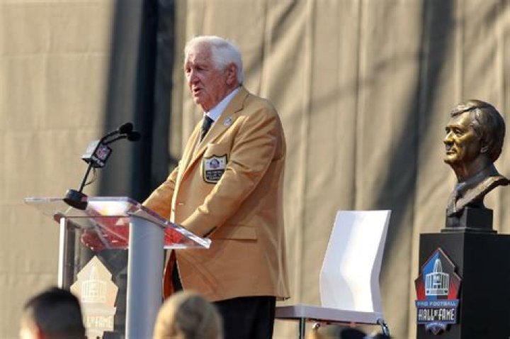 Gil Brandt Family: Wife Sara Brandt Son Hunter And Parents