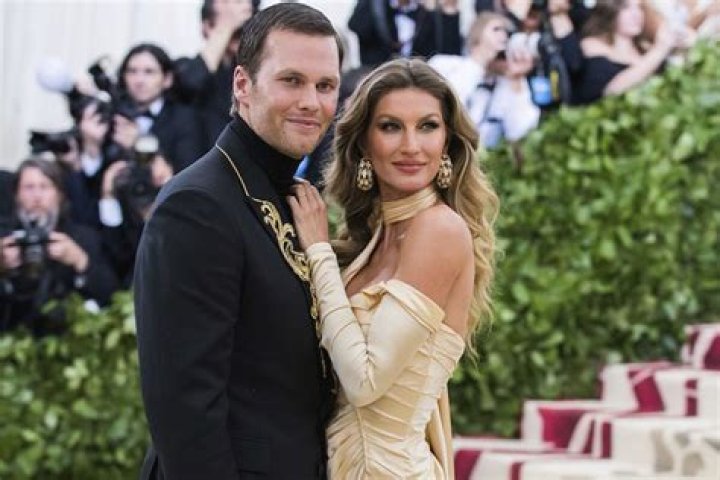 Gisele Bundchen & Tom Brady have hired divorce lawyers, there’s no coming back