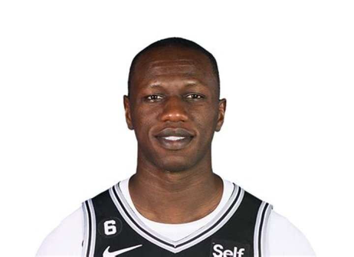 Gorgui Dieng Bio (Wiki) 