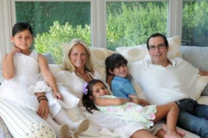 Heather Deforest Crosby, Ex-Wife of American Businessman, Steven Mnuchin Is Now Dating Her Boyfriend, David Ford.