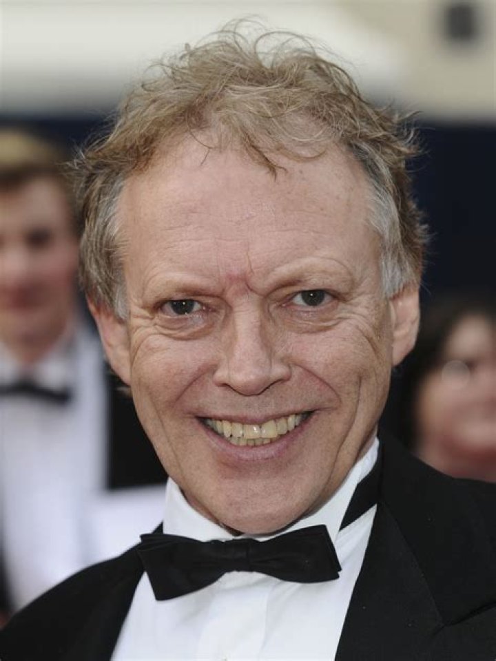 Hilton McRae Bio (Wiki) 