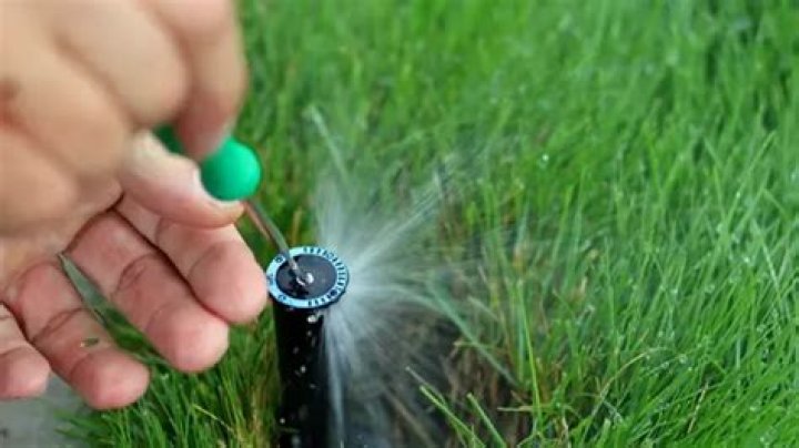 How do you adjust orbit 360 sprinkler heads?