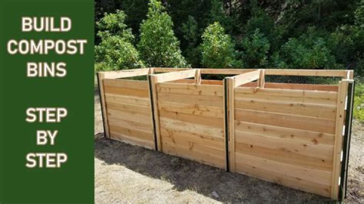 How do you make a concrete compost bin?