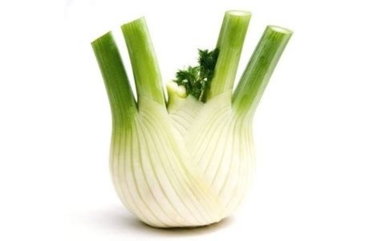 How many calories are in a fennel bulb?