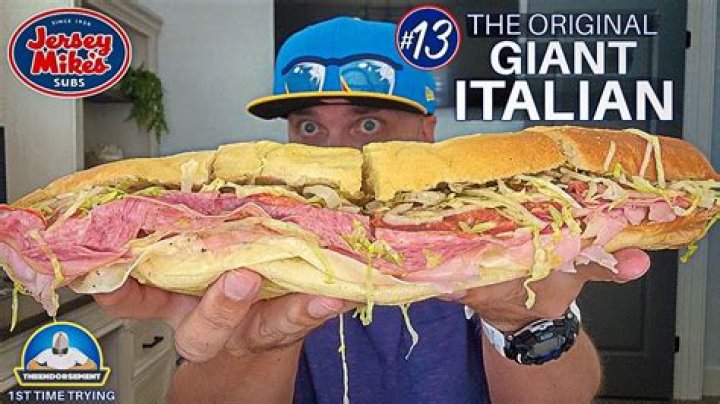 How many does a Jersey Mike’s Giant Sub feed?