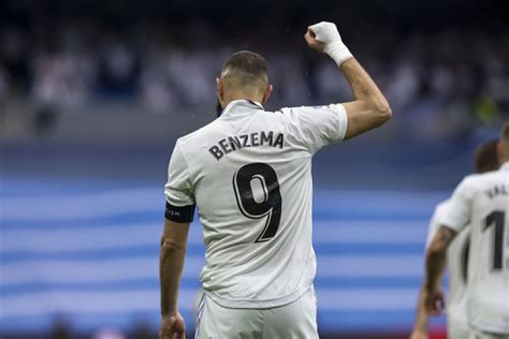 How many goals and assist does Benzema have this season?