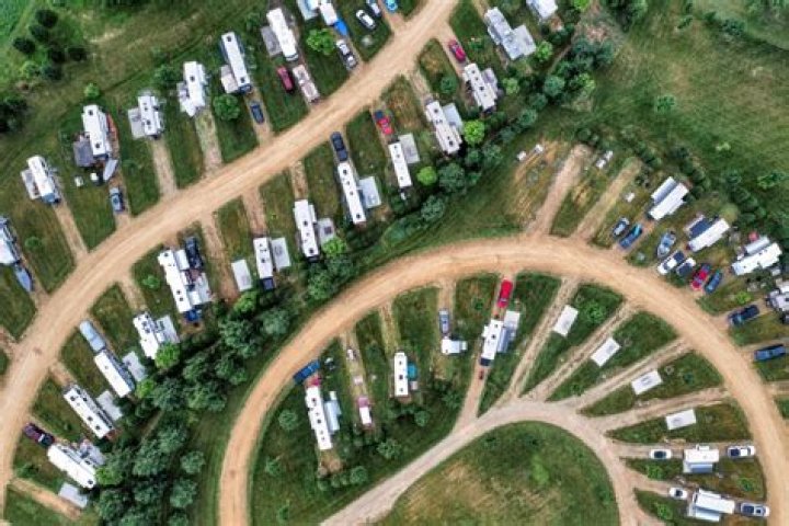 How much does it cost to live in a trailer park?