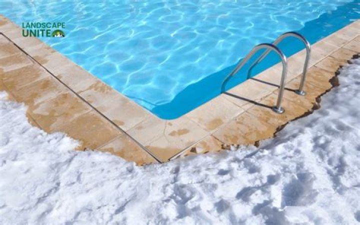 How much does it cost to winterize a pool?