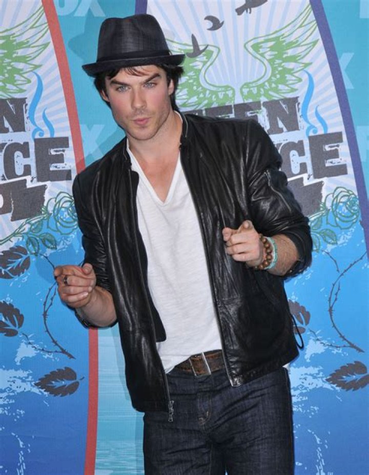 Ian Somerhalder: “I can write with absolutely perfect penmanship with my feet”