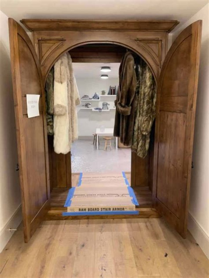 Inside Robin Williams' former magical mansion with secret door to hidden room