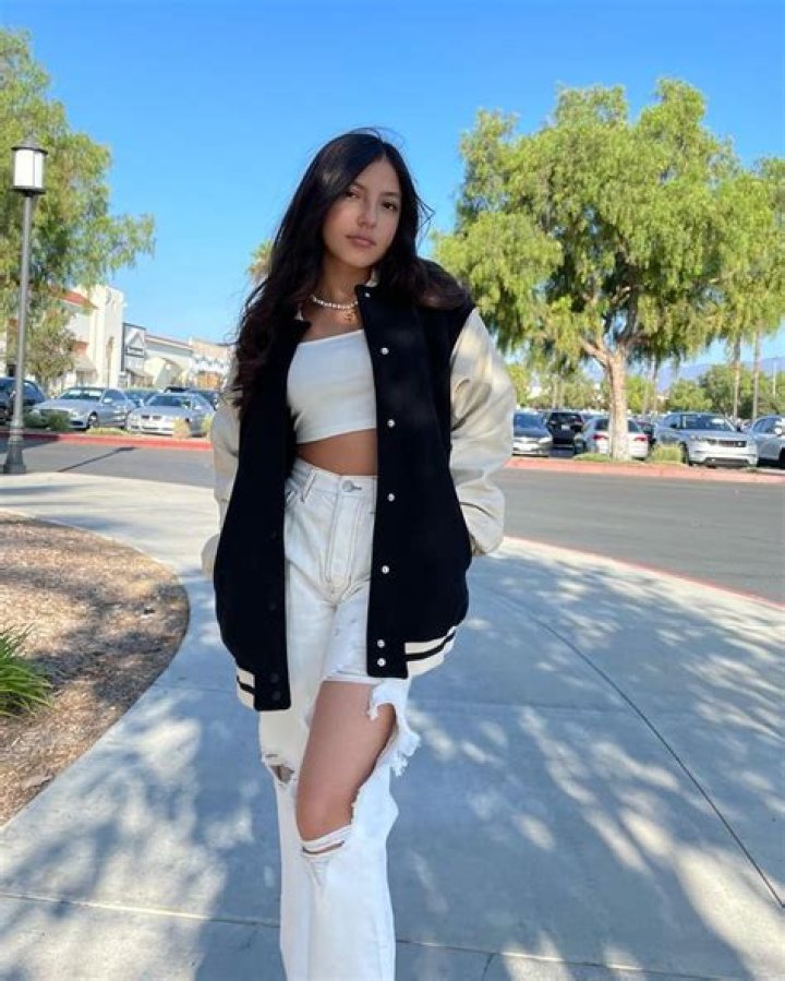 Introducing Elle Paris Legaspi - Bio, Boyfriend, Tattoo, Net Worth and Physical Appearance