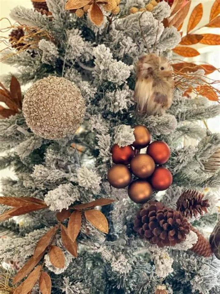 Is Christmas tree flocking toxic to pets?