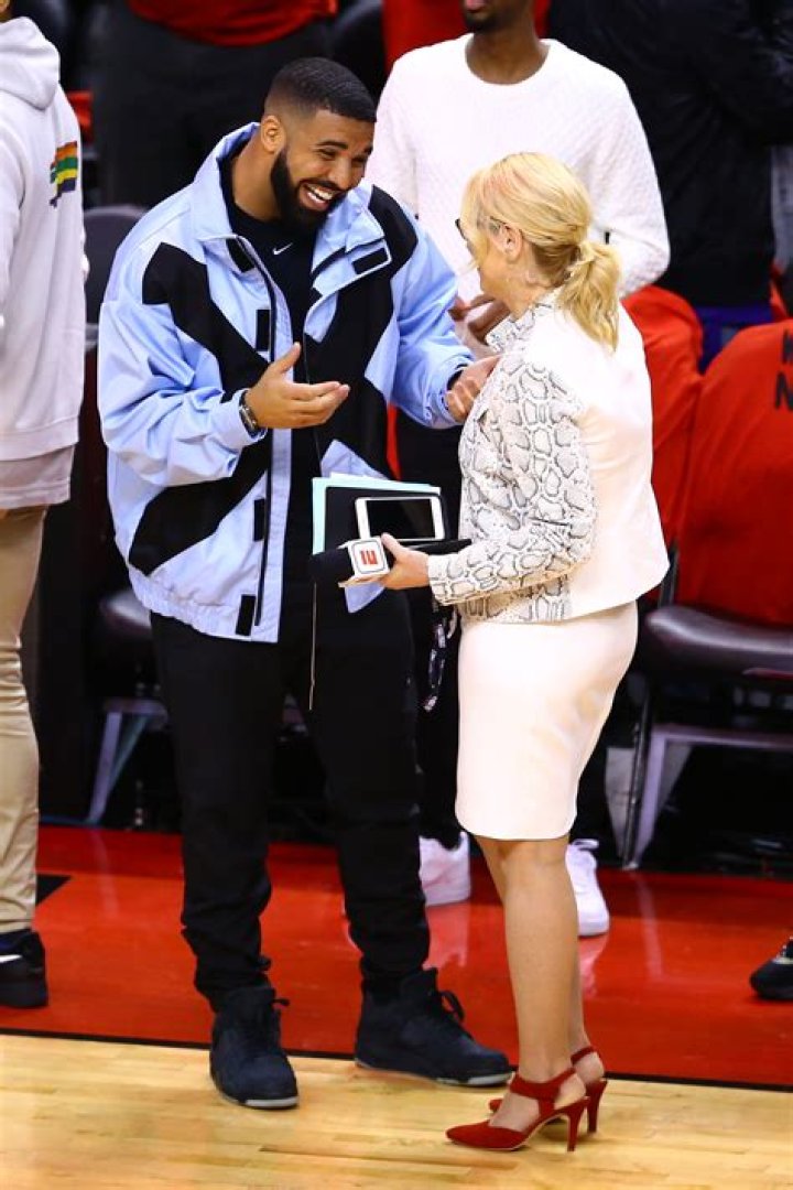 Is Doris Burke a lesbian?