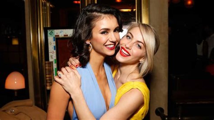 Is Julianne Hough a lesbian?