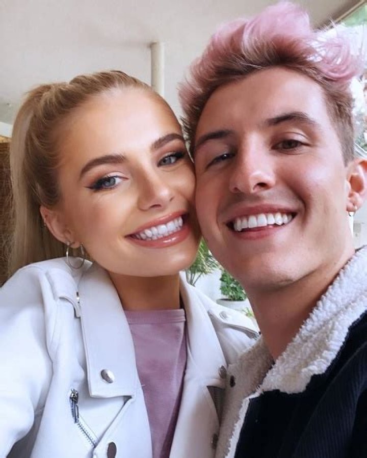 Is Reality Television Star, Demi Burnett Dating? Who Is Her Partner?