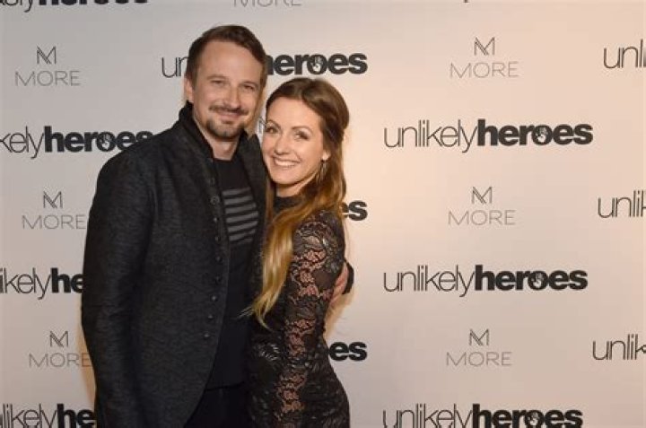 Is someone trying to woo Evan Bass’ fiancée Carly Wadell? Evan Bass’ reactions, his relation with Carly and with his ex-wife: Read on for more!