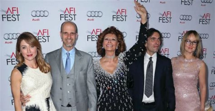 Is Sophia Loren Still Alive? Family Husband And Age Details