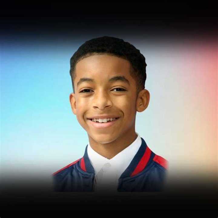 Isaiah Bennington - Age, Family, Bio