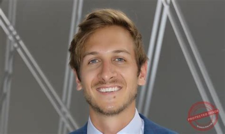 Jac Collinsworth Bio (Wiki) 
