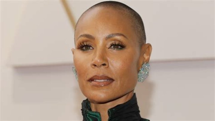 Jada Pinkett Smith shaved off half of her hair: weird, unflattering or cute?