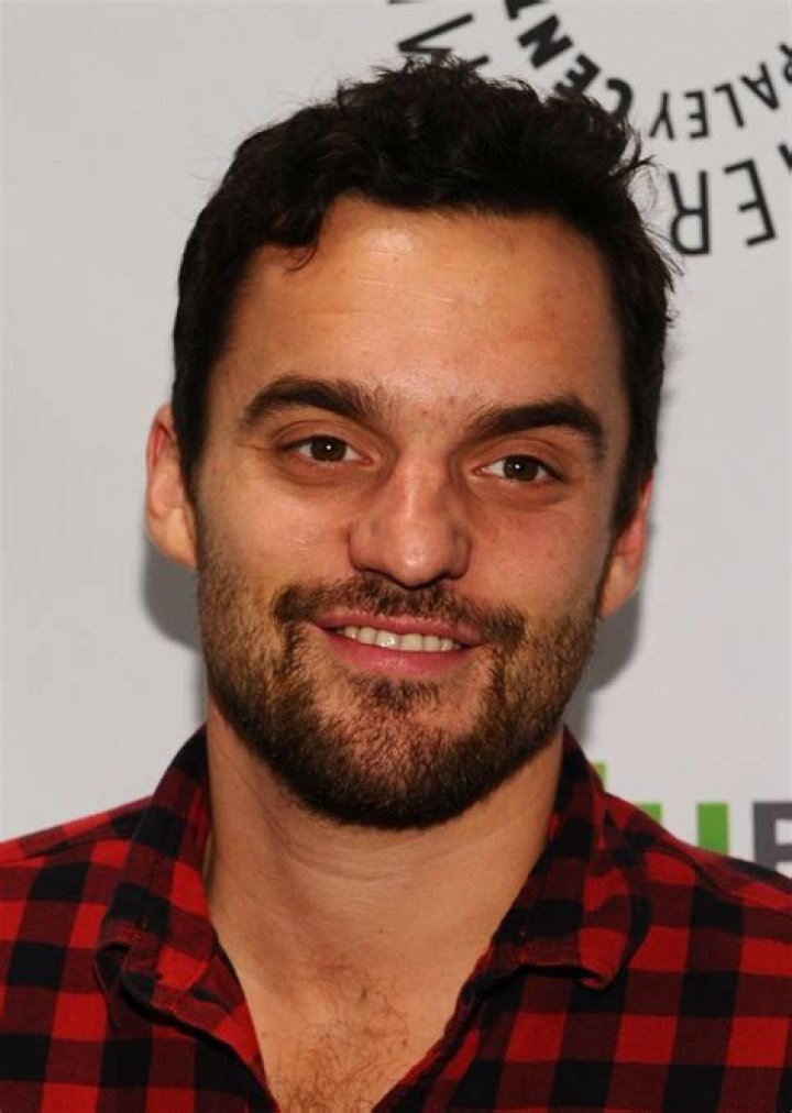 Jake Johnson Net Worth - Wiki, Age, Weight and Height, Relationships, Family, and More