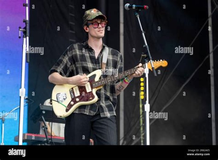Jake Luppen - Age, Family, Bio