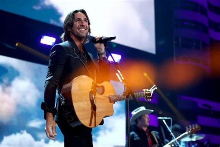 Jake Owen Net Worth - Wiki, Age, Weight and Height, Relationships, Family, and More