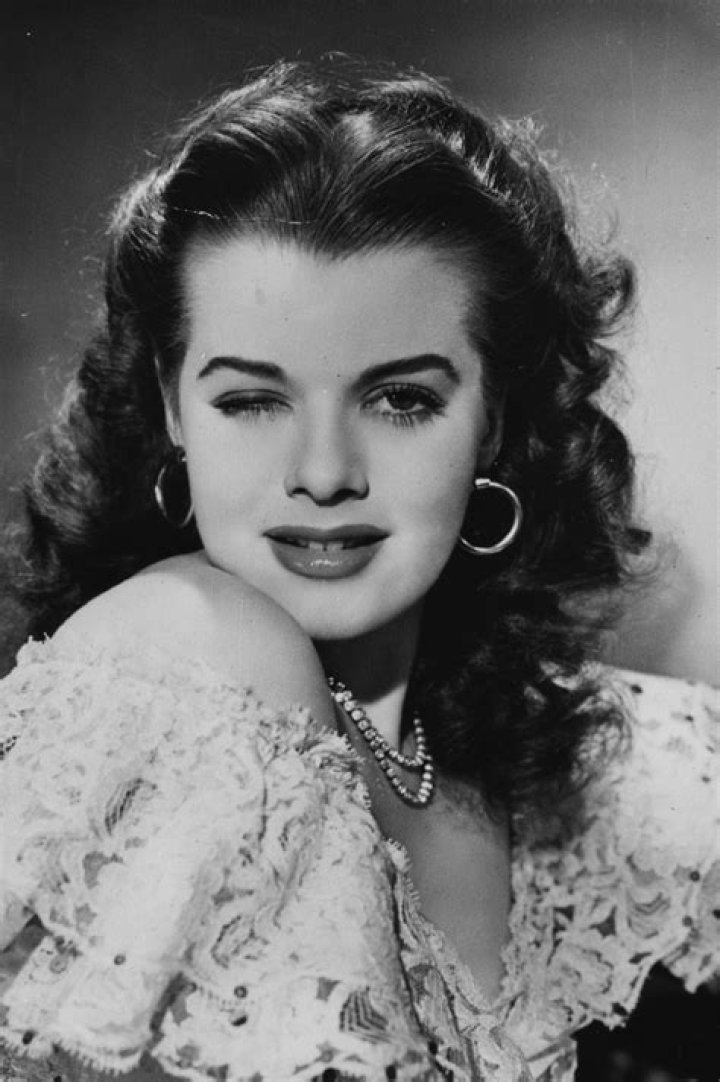 Janis Paige Net Worth - Wiki, Age, Weight and Height, Relationships, Family, and More