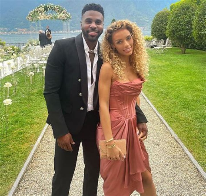 Jason Derulo and girlfriend Jena Frumes baby news is the best thing!