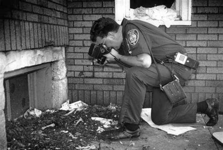 Jeffrey Dahmer Real Crime Scene Photos