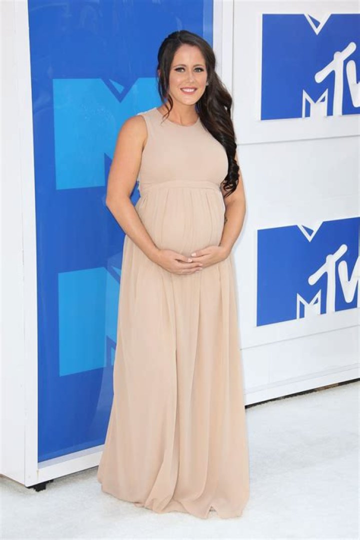 Jenelle Evans Shows Off Baby Bump in New Photo