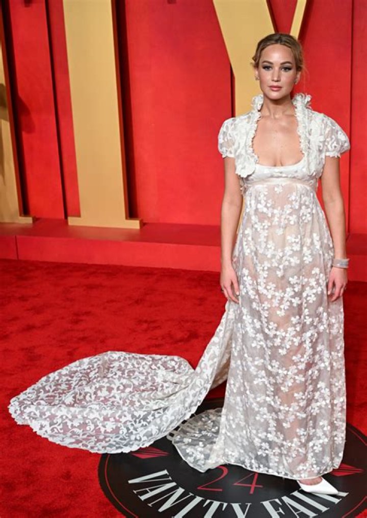 	Jennifer Lawrence wore vintage Givenchy to the VF Oscar party: Pride & Prejudice?	